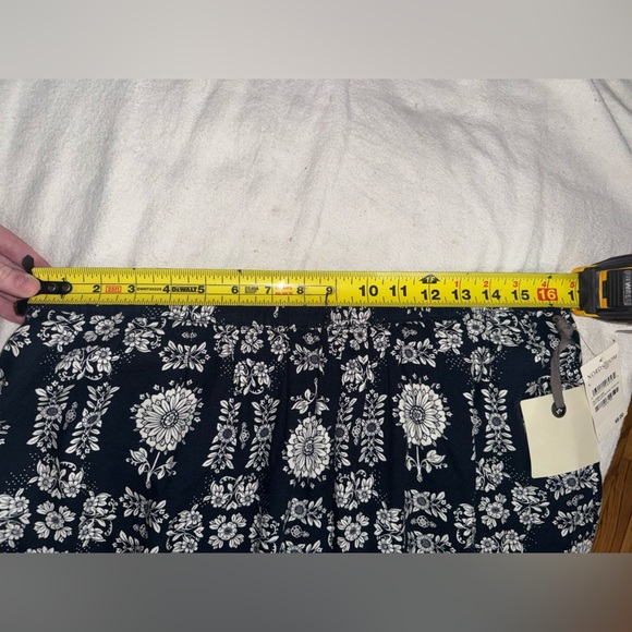 Hinge Mini Skirt - Picture 5 of 5